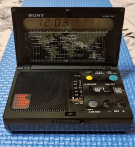Radio Sony ICF-C1000 - Sony Corporation; Tokyo, 1994, perfect working condition.