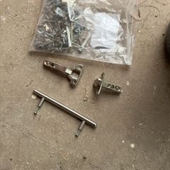 Kitchen cabinet handles & hinges
