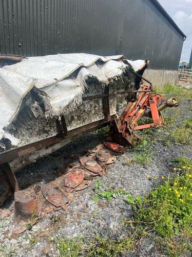 Kuhn mower + Tedder
