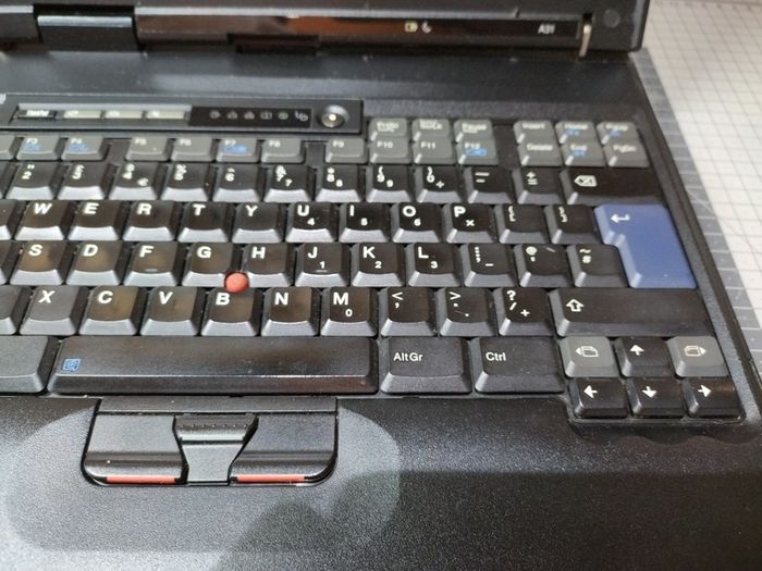 IBM ThinkPad A31 laptop