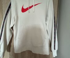 Nike hoodie size M
