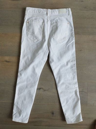 The Magic Jeans M and S - Size 12 Short - NEW
