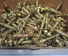 Steel wedge anchors M8 x 60 (95 Piece box)