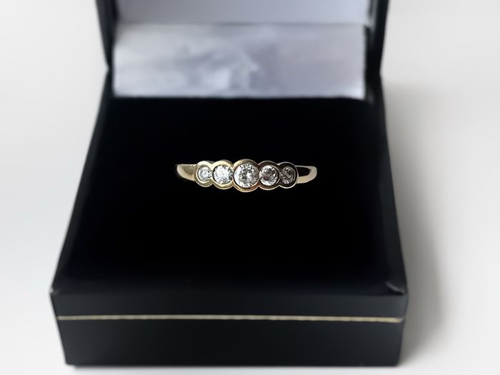 9ct Yellow Gold Five-Stone CZ Ring