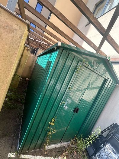 shed