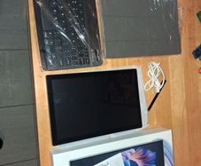 11" tablet 2tb  blue with keyboard and cover