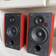 Speakers with Bluetooth