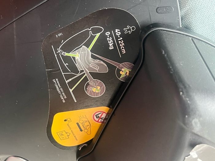 Avionaut Sky extended rear facing car seat