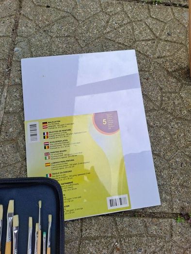 art supplies