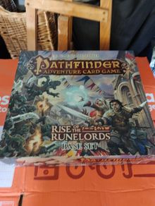 Pathfinder Rise of the Ruinlords. Card Game