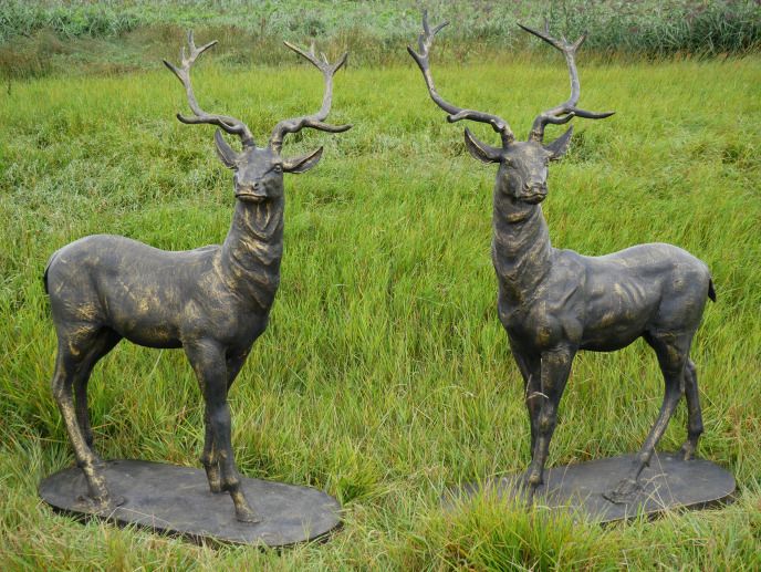 Pair of Standing Stags D7223
