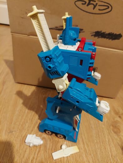 Transformer G1  Ultramagnus