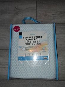 Brand New Temperature Control Waterproof Anti-Dust Mites Mattress Protector - Extra Deep - Size - Single - RRP - 24.99
