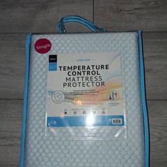 Brand New Temperature Control Waterproof Anti-Dust Mites Mattress Protector - Extra Deep - Size - Single - RRP - 24.99
