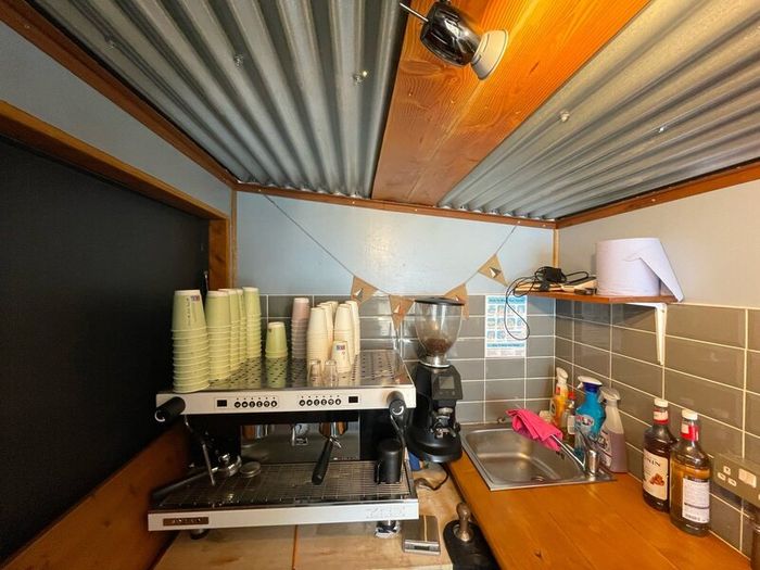Coffee Dock for hire November 2026- May 2027