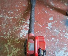 Leaf blower