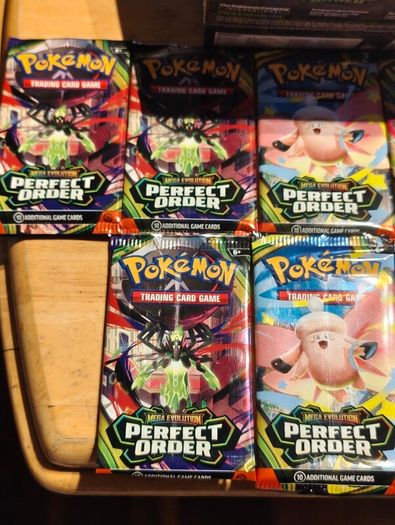 Pokemon Tcg Mega Evolution Perfect Order ETB Plus X10 booster packs