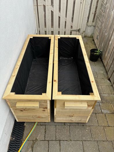 planter/ flower boxes