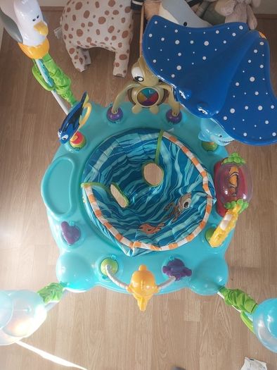 Finding Nemo baby bouncer
