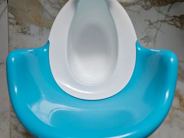 Baby Bjorn Potty Chair Blue/White + FREE Toilet Seat + Bambino Mio Potty Training Pants