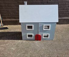 Doll house - home made