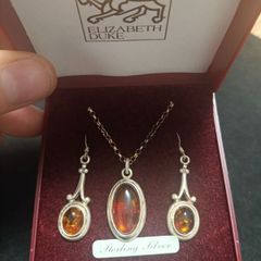 A Pair Of Amber Drop Earrings To Shepherd Hook Fittings, And An Pendant To A Chain In Silver