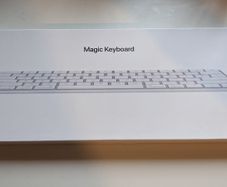 Genuine NEW (sealed) Apple Magic Keyboard A2450 MK2A3B/A. Irish/British English QWERTY layout.
