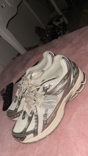 new balance 1960R runners