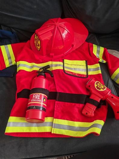 Melissa and Doug Costumes