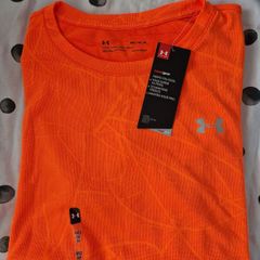 underarmour t shirt