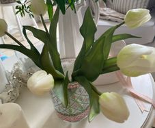 ShabbyChic High Quality Flowers with Glass display Piece and Candle