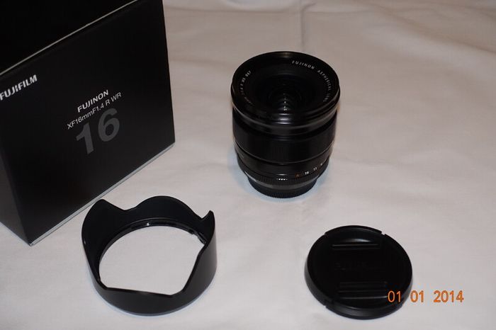 Fujifilm 16mm f/1.4 XF Lens - MINT