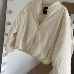Bomber jacket zara