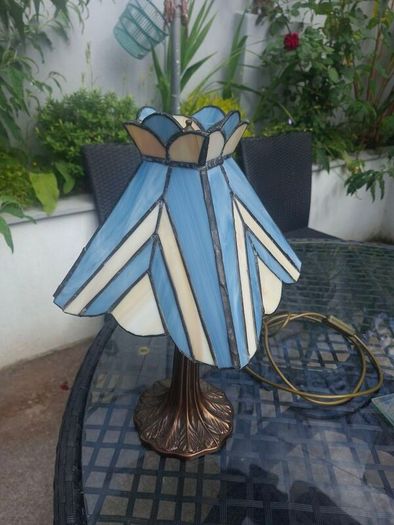 Beautiful Vintage Stained-glass Table Lamp