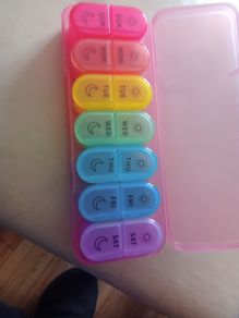 pill box, 3 for 10e