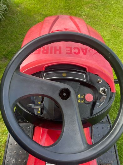 Castlegarden ride on mower