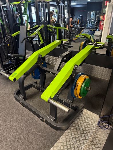Plate loaded triceps machine