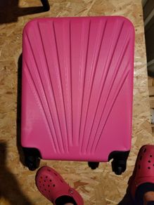 suitcase pink weekend size plz read