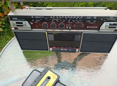 sanyo cassette player