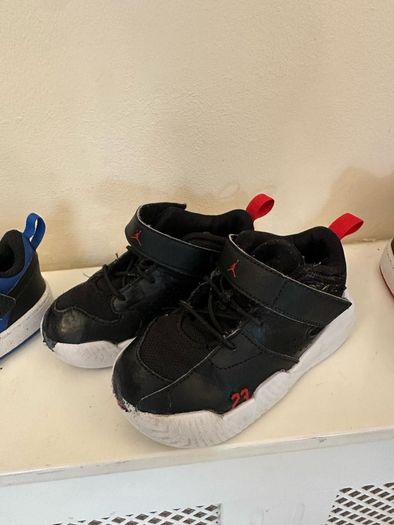 child's  trainers