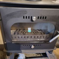 Boru Carraig Beag stove 8kw