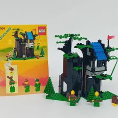 Vintage LEGO 6054 Robin Hood's Tree Hideaway Set B