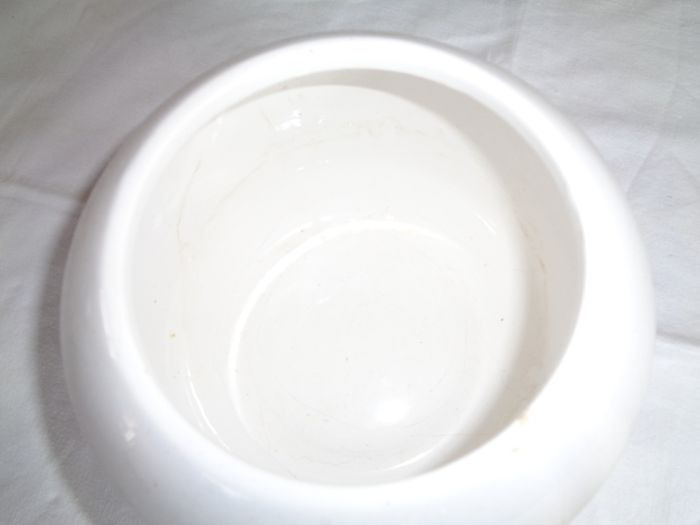 White Ceramic Pot for Sale
