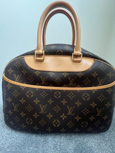 Louis Vuitton Deauville MM Vintage handbag