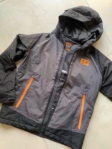 BG Craghoppers rain/wind jacket 9-10 years old NEW