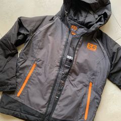 BG Craghoppers rain/wind jacket 9-10 years old NEW