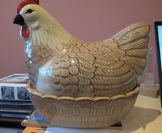 Rise & Shine Hen Nest Egg Container