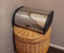 bread storage