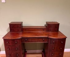 Antique solid wood Desk ( can deliver for free)