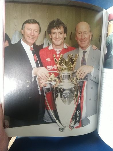 Bobby Charlton - My Life In Football